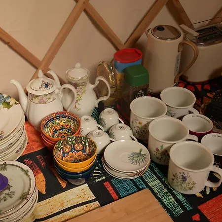 02 Jurta Hnědá V Jablečném Sadu Chotetice