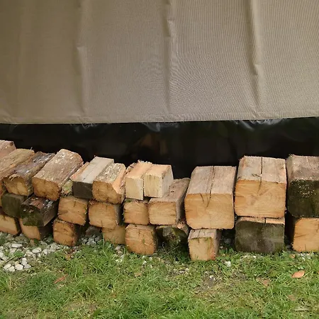 02 Jurta Hnědá V Jablečném Sadu Chotetice